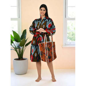 Chaqueta tipo Duster de Algodón Tejido para Mujer, Abierta por Delante, Suave, Bordada a Mano con Bordado Suzani, Estilo Boho Gypsy Resort Sostenible - Product Image 3