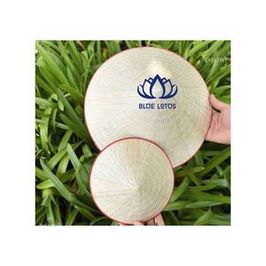 BEST SELLER Chapeau traditionnel en gourde sculpté à la main, d'inspiration artistique |   Souvenir culturel et accessoire photo de haute qualité et durable - Product Image 1