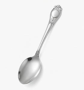 Elegante Cuchara de Metal Plateado con Mango Ornamentado, Acabado Espejo de Alta Calidad, Apta para Lavavajillas, Cubertería para Bodas y Eventos - Product Image 1