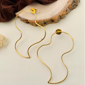 Pendientes de alambre de latón elegantes a precio económico para bodas personalizadas, con un look magnífico, creados al por mayor. - Product Image 5