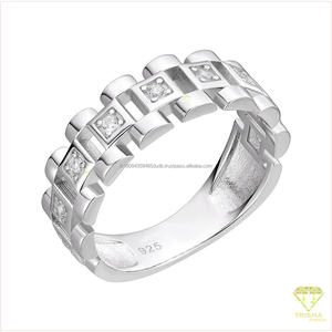 Bague de cérémonie pour homme en argent 925 de qualité supérieure avec diamant de laboratoire et design à maillons détaillés, pour revendeurs de bijoux. - Product Image 2