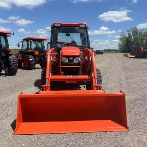 Tracteur Kubota haute performance avec technologie de moteur robuste, capacité hydraulique puissante et maniabilité fluide - Product Image 5