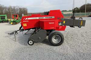 Petite presse à balles ronde Massey Ferguson 1840 à prix avantageux, haute productivité, traitement du foin, moteur et boîte de vitesses inclus - Product Image 4