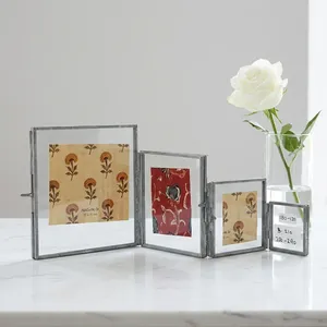 Juego de Marcos de Fotos de Hierro con Acabado Gris y Tapa de Vidrio Cuadrada, Diseño Artesanal Pf1081, para Exhibición Familiar - Product Image 1