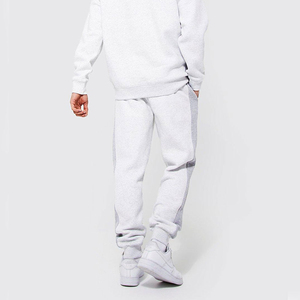 ชุดวอร์มวิ่งออกกำลังกายฤดูหนาวสำหรับผู้ชายแบบสั่งทำพิเศษ คุณภาพสูง เสื้อฮู้ดและกางเกงขายาว ไซส์ใหญ่ ระบายอากาศได้ดี ผลิตจากผ้าฝ้ายสั่งทำ - Product Image 4