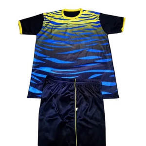 Vêtements d'entraînement en gros, uniforme de football fabriqué au Pakistan, uniforme de football de qualité supérieure - Product Image 1