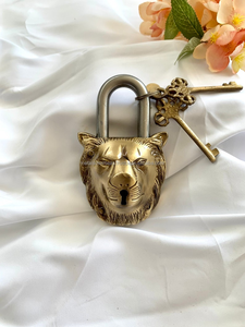 Cadenas en laiton antique motif lion avec deux clés, style vintage traditionnel fait main, décoratif pour porte de maison, armoire, sécurité, idéal pour un cadeau - Product Image 6