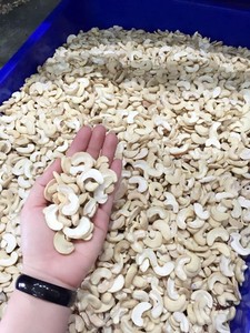 Vietnam Organic Roasted Cashew <b>Nuts</b> & <b>Kernels</b> ISO Certified Vacuum Packed Good Quality Wholesale for Export Phalco Brand Grade a - Product Image 2