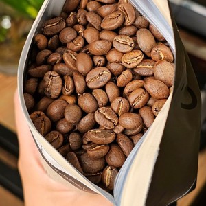 Arabica <b>Robusta</b> Roasted <b>Coffee</b> <b>Beans</b> Vietnamese <b>coffee</b> <b>bean</b> Small Pack Manufacturer for Online <b>Coffee</b> Brands and Retail Business - Product Image 4