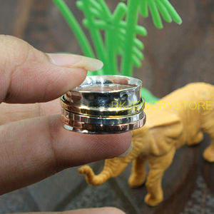 Bague tournante tricolore faite à la main en argent sterling 925, laiton et cuivre, large, style méditation bohème, bijou tendance pour femmes et hommes - Product Image 3