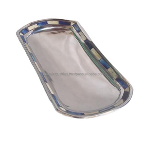 Plateau ovale en fonte d'aluminium de haute qualité avec incrustation de mosaïque d'os avec plateau de service en aluminium poli miroir au prix de gros - Product Image 1