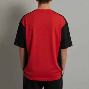 เสื้อยืดผู้ชายปี 2026 รุ่นยอดนิยม ผ้าหนา 280GSM ทรงหลวม ผลิตจากผ้าคอตตอน/โพลีเอสเตอร์ เนื้อเจอร์ซีย์ถักแบบวอร์สเตด เป็นมิตรต่อสิ่งแวดล้อม พร้อมสกรีนโลโก้ตามสั่ง - Product Image 3