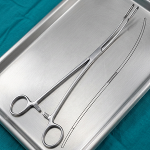Pince à éponges Fletcher légèrement courbée, instrument chirurgical manuel certifié CE Classe I pour chirurgie générale - Product Image 2