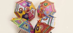 ร่มตกแต่งงานฝีมือปักลายแบบอินเดียดั้งเดิม ร่มประดับตกแต่งบ้านหลากสีสันสไตล์อินเดียสำหรับเทศกาล - Product Image 2