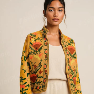 Veste matelassée en velours brodée de fleurs tricotée à la main, doublure intérieure en coton doux, respirante et écologique, collection 2026 à succès - Product Image 1