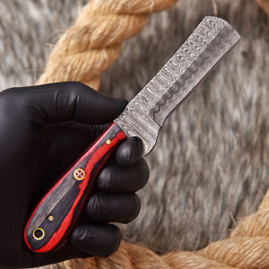 Couteau de survie multi-usage en acier Damas avec manche en bois et étui en cuir pour camping, chasse et EDC – Outil d'extérieur de qualité supérieure - Product Image 3