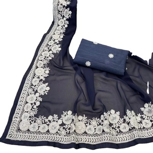 Soie georgette douce avec broderie de fil blanc et sari de bordure en dentelle avec collection de chemisiers Bangalore en satin - Product Image 1