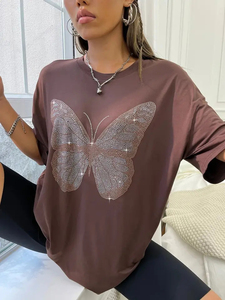 เสื้อยืดลายกากเพชรรูปกากบาทสำหรับผู้หญิง สีแดง คอกลม แขนสั้น ผ้าเจอร์ซีย์ 100% คอตตอน ใส่ได้ทุกฤดู สินค้ามาใหม่ - Product Image 1