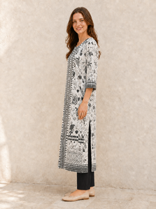 <b>White</b> Color Printed Kurti Round Neck 3/4 Sleeves Straight Long Tunic Top <b>women's</b> set Casual Daily Wear Clothes Wholesale Supply - Product Image 6