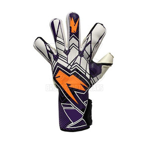 Guantes de portero de calidad con una fuerte superficie en la palma para un agarre consistente durante el entrenamiento y los partidos. Guantes de portero. - Product Image 3