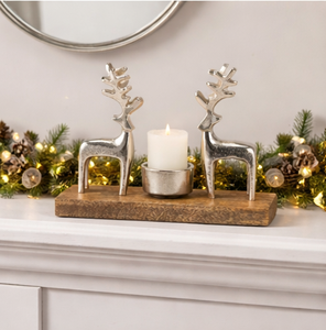 High-Quality Aluminum Silver Reindeer Candle Holder With Sturdy Mango Wood Base For Christmas Home Decoration And Festive Table - Product Image 3