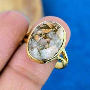 Anillo de Bisel de Plata de Ley 925 con Micras de Oro de 18k y Gema de Calcita Cobre Naranja Hecha a Mano - Product Image 3