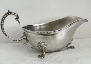 Soupière en laiton plaqué argent, style occidental, pour sauces, jus et sauces à steak, avec bord en forme de coquille et pieds en métal - Product Image 4