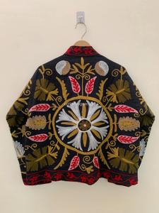 Manteau en coton brodé à la main à motifs floraux, col mandarin, manches longues, vêtements d'extérieur d'automne, style chinois, grande taille pour femmes - Product Image 2