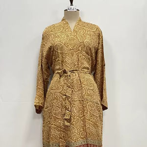 Kimono de Verano Vintage de Seda Reciclada, Estilo Sari Indio, Cuello en V, Cierre con Cordón, Mangas Largas Suaves, Largo Completo, Frente Liso - Product Image 1