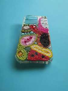 NOUSHAD ARTISANAT ÉTUI DE TÉLÉPHONE PERLÉ FAIT MAIN PERSONNALISÉ AVEC MOTIF FLEURS DORÉES ET BLANCHES, ACCESSOIRE ARTISANAL EN TEXTILE BRODÉ, CADEAU - Product Image 5
