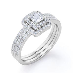 Anillo de Boda de Lujo Certificado con Moissanita Artística Corte Princesa Halo Trio de 1.5 Quilates y Engaste de Plata Esterlina - Product Image 2