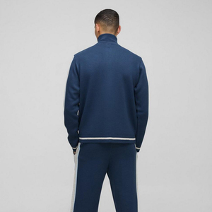 ชุดวอร์มสีน้ำเงินสำหรับผู้ชาย พร้อมปักโลโก้ตามสั่ง – ชุดกีฬาผ้าโพลีเอสเตอร์ผสมคอตตอน กางเกงจ็อกเกอร์และเสื้อแจ็คเก็ต ทรงเข้ารูป เหมาะสำหรับออกกำลังกาย วิ่ง และกิจกรรมต่างๆ ขายส่ง - Product Image 4