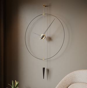 Horloge murale abstraite à cadre ajouré en pétales dorés avec centre hexagonal, disponible à prix de gros. - Product Image 6