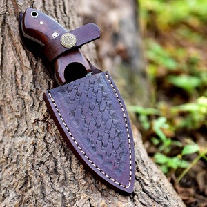 Couteau de chasse en acier Damas forgé à la main avec manche en bois de rose, lame à pointe tombante, couteau à lame fixe pour l'extérieur, étui en cuir - Product Image 6