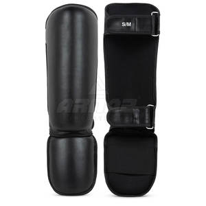 Espinilleras de Primera Calidad con Protección Equilibrada y Comodidad, Ligeras, con Acolchado Transpirable y Fáciles de Usar - Product Image 2