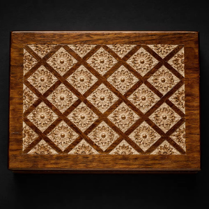 Boîte en bois L-Bond blanchie à la chaux, boîte de luxe - Product Image 1