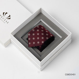 Cravate de luxe pour homme 100% soie de mûrier pure - Design exclusif tissé rouge |   CS8DOHS1 |   Collection Tinh Vu Vietnam - Product Image 4
