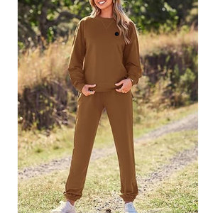 Ensemble de survêtement confortable pour femmes, vêtements décontractés légers, parfaits pour les voyages, le quotidien et les aventures du week-end - Product Image 3