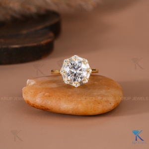 Bague de fiançailles Sunburst Halo avec diamant de laboratoire rond en or massif, style Art Déco vintage, bijou pour anniversaire - Product Image 1