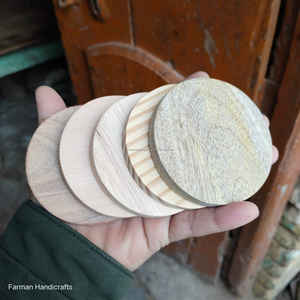 Elegante Posavasos Redondo de Madera Natural Hecho a Mano para Bebidas, para el Hogar y Restaurantes, al Mejor Precio - Product Image 2