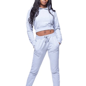 Survêtement avec logo personnalisé pour femmes pour l'entraînement physique survêtement grande taille vêtements de sport de qualité écologiques pour la saison d'hiver - Product Image 2