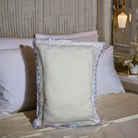 Motif de fleurs brodées pour oreiller et drap de lit Technique tissée respirante Commandes personnalisées Bienvenue