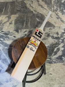 Bate de Críquet Ihsan Sports Serie Clásica Edición Emperador, Madera de Sauce Inglesa, Funda Gratis, Lámina Antideslizante Extra, Duradero, 40 mm - Product Image 4