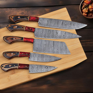 Juego de cuchillos de cocina profesionales de acero de Damasco con hoja de larga duración y mango ergonómico para un corte preciso - Product Image 1