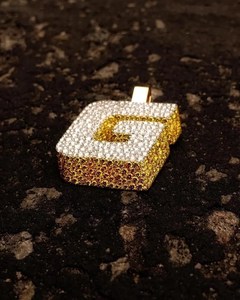 Colgante Personalizado de Plata de Ley y Oro con Letras Inglesas Brillantes de Moissanita Helada para Hombre y Mujer, Estilo Hip Hop, 26 Letras, Nombre Personalizado - Product Image 5