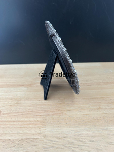 Cadre photo en métal artisanal, élégant présentoir photo pour la maison par Tradebyd - Product Image 6