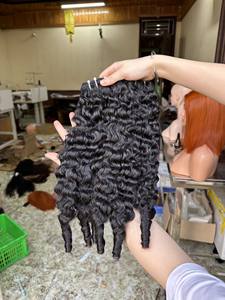 Venta al por mayor rizos birmanos mechones de pelo crudo sin procesar Virgen Natural 100% vendedores de pelo rizado birmano crudo vietnamita - Product Image 3