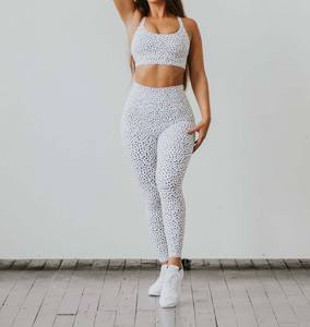 Leggings de sport pour femme à taille basse, sans couture, très élastiques, effet push-up, pour yoga et entraînement - Product Image 1