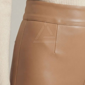 Pantalon en cuir intemporel pour femme, coupe skinny classique, design extensible pour un usage quotidien et des soirées élégantes - Product Image 6