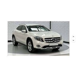 Mercedes-Benz GLA 200 Sport SUV d'occasion certifiée, automatique, turbo, intérieur cuir, toit ouvrant, conduite à gauche, couleur foncée - Product Image 2